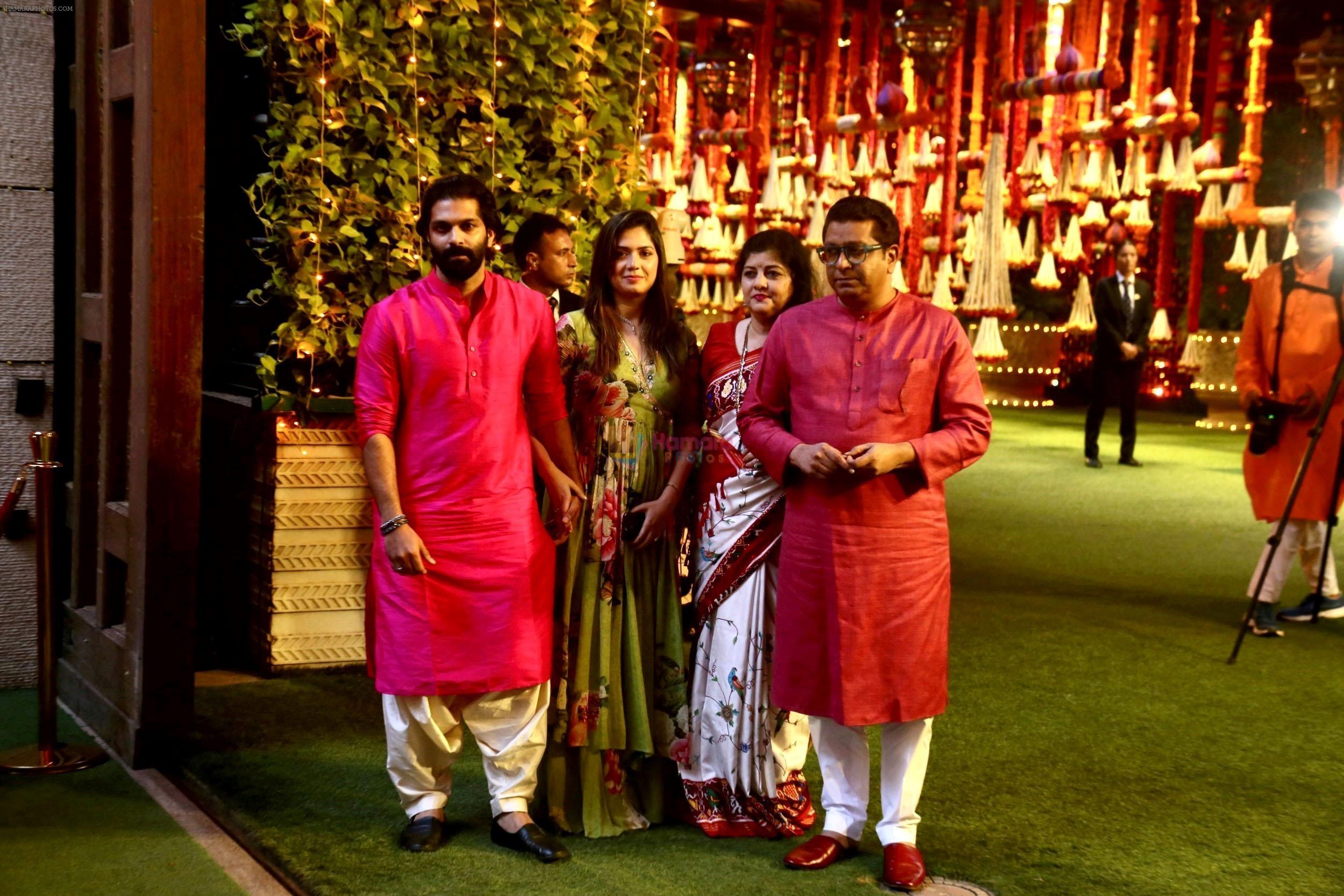 Amit Thackeray, Raj Thackeray, Sharmila Thackeray, Urvashi Thackeray at
